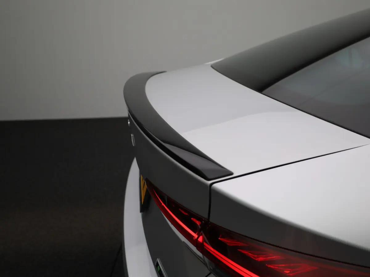 1.0 e-TSI Sport Business | Automaat | Apple Carplay / Android Auto | Stoelverwarming | Parkeersensoren |