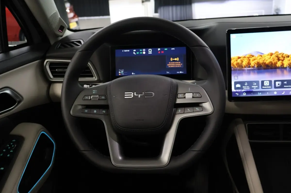 1.5 DM-i Boost | Plug-in Hybrid | Compact