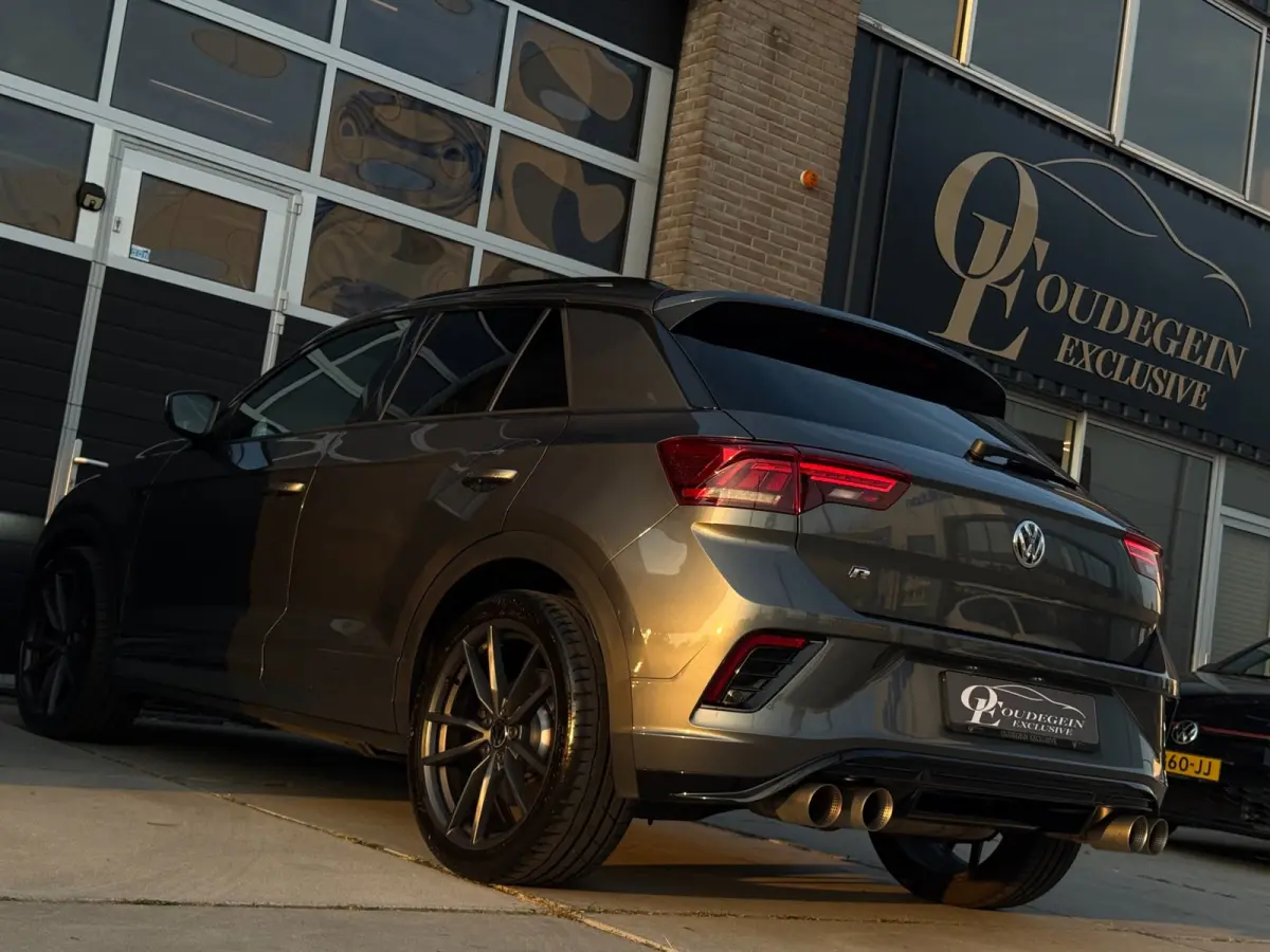 2.0 TSI 4Motion R / PANO / LEDER CARBON / CARPLAY / KEYLESS / CAMERA / DCC / ACC / DODEHOEK / OFFROAD / BEATS /