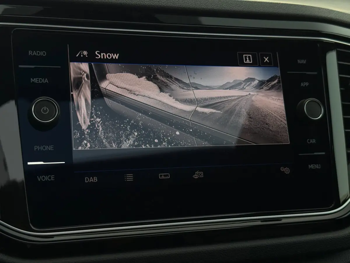 2.0 TSI 4Motion R / PANO / LEDER CARBON / CARPLAY / KEYLESS / CAMERA / DCC / ACC / DODEHOEK / OFFROAD / BEATS /