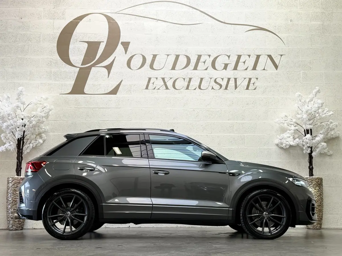 2.0 TSI 4Motion R / PANO / LEDER CARBON / CARPLAY / KEYLESS / CAMERA / DCC / ACC / DODEHOEK / OFFROAD / BEATS /