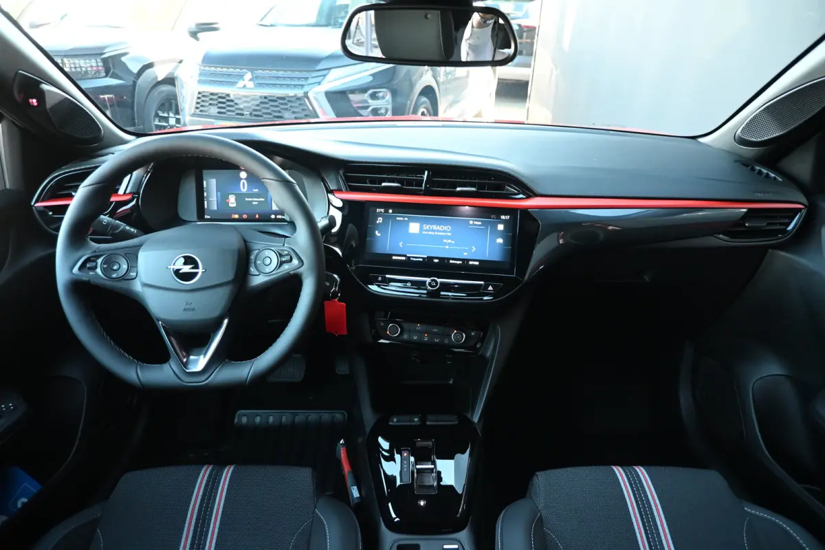 1.2 Turbo Hybrid Yes 110pk Demo-Deal! | Navigatie By App | Achteruitrijcamera | Dodehoekdetectie | Apple Carplay & Android Auto | !!