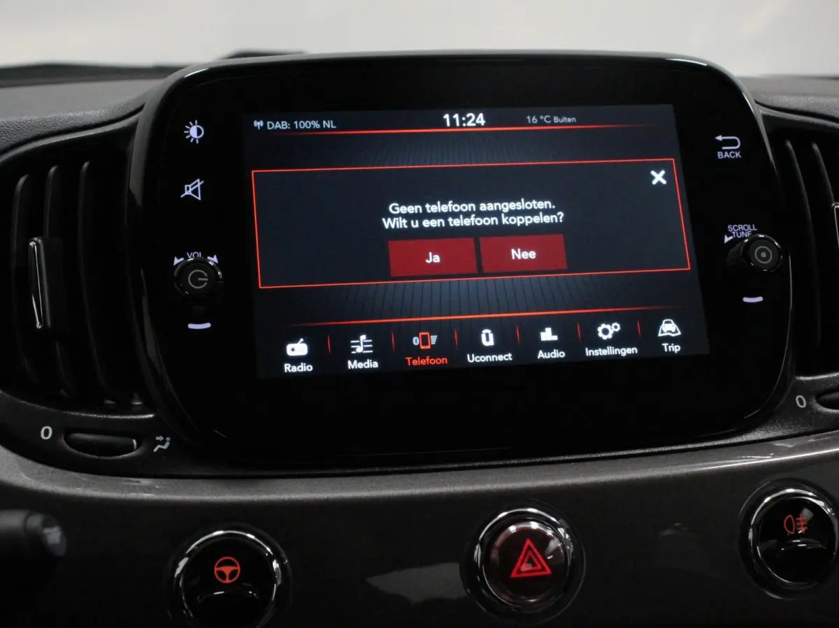 1.0 Hybrid Lounge Plus Cruise control Panorama dak Parkeersensor achter Climate control Apple carplay / Andriod auto