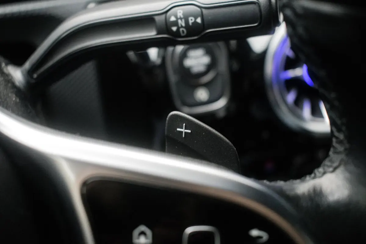 180 Business Solution Luxury NL-auto [ Panoramadak Sfeerverlichting Memory Carplay Camera Leder ]