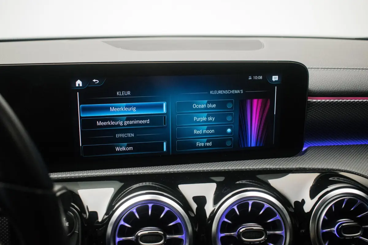 180 Business Solution Luxury NL-auto [ Panoramadak Sfeerverlichting Memory Carplay Camera Leder ]