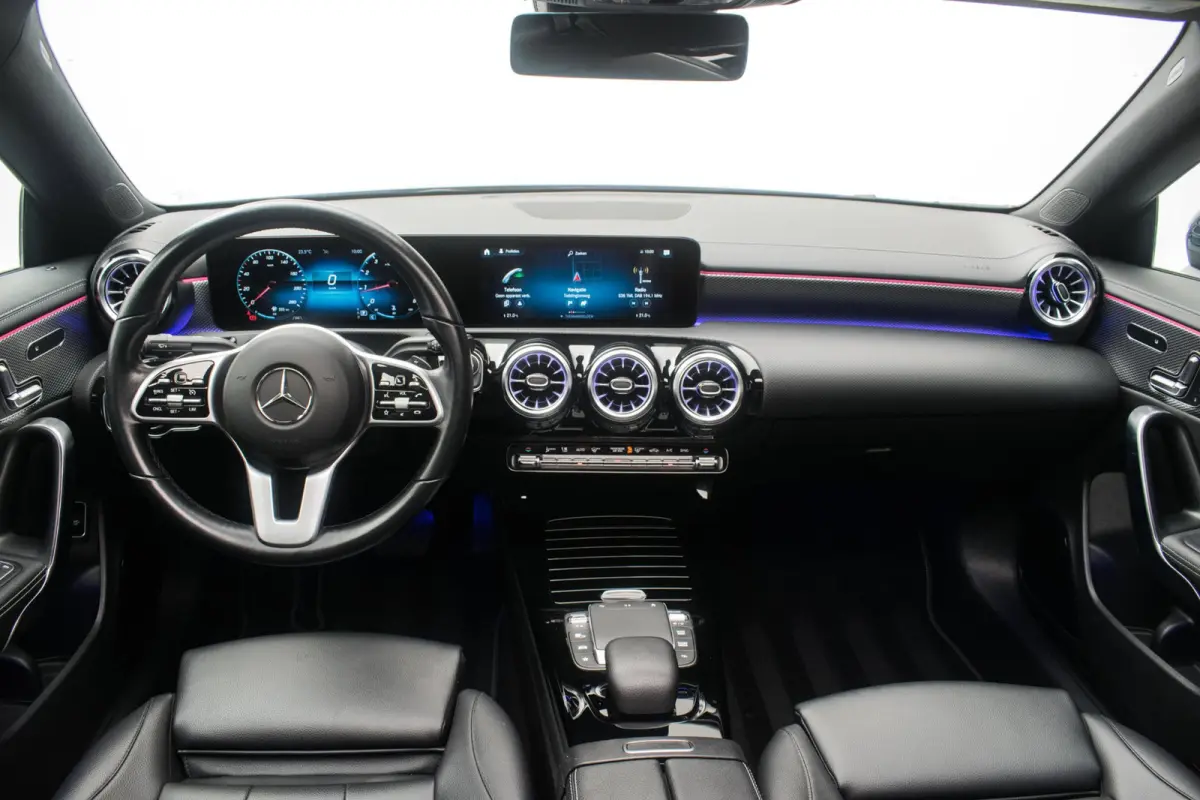 180 Business Solution Luxury NL-auto [ Panoramadak Sfeerverlichting Memory Carplay Camera Leder ]