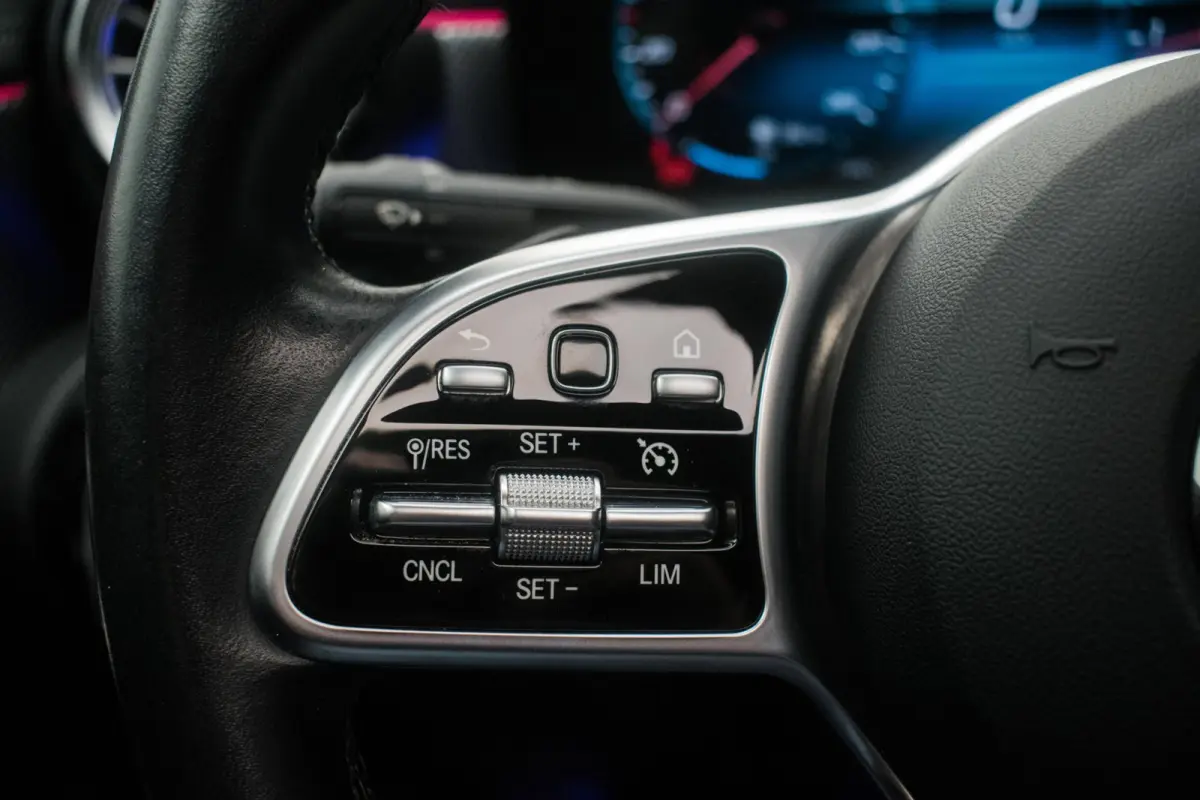 180 Business Solution Luxury NL-auto [ Panoramadak Sfeerverlichting Memory Carplay Camera Leder ]