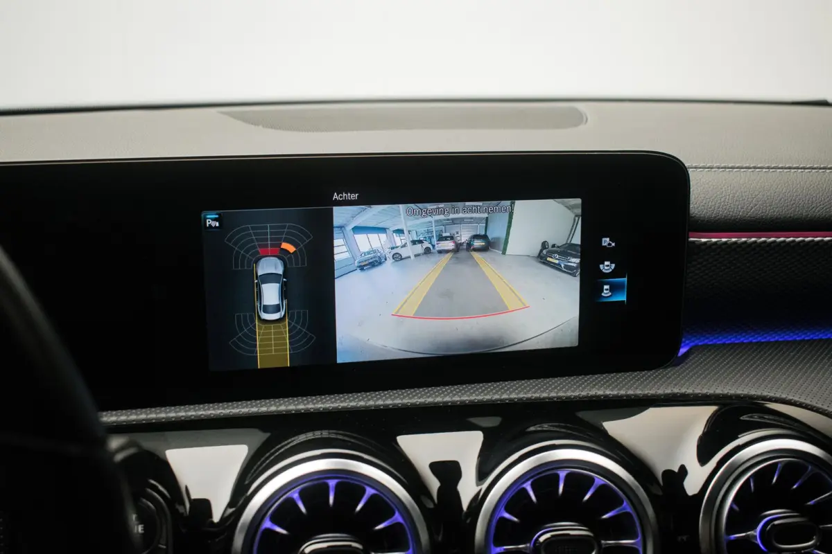 180 Business Solution Luxury NL-auto [ Panoramadak Sfeerverlichting Memory Carplay Camera Leder ]