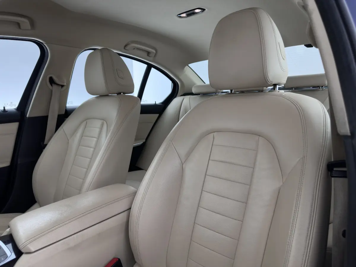 320d High Executive Edition Luxury-Line (G-20 / Model-2020) *LEATHER | FULL-LED | HEATED-COMFORTSEATS | DIGI-COCKPIT | NAVI-FULLMAP | AMBIENTLIGHT | KEYLESS | ECC | PDC | CRUISE | 17''ALU*