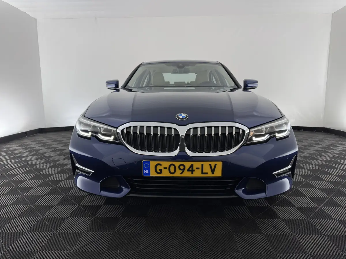 320d High Executive Edition *LEATHER | FULL-LED | HEATED-COMFORTSEATS | DIGI-COCKPIT | NAVI-FULLMAP | AMBIENT-LIGHT | ECC | PDC | CRUISE | 17''ALU*