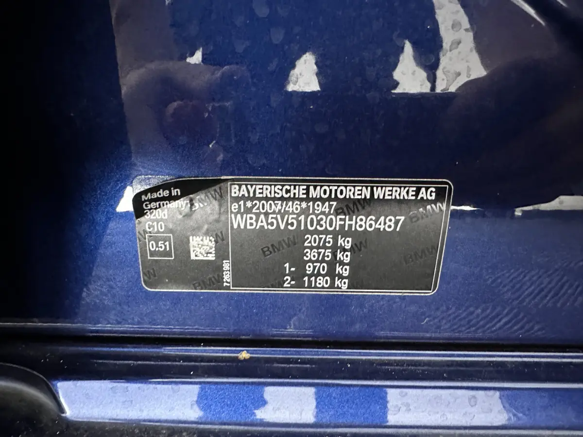 320d High Executive Edition *LEATHER | FULL-LED | HEATED-COMFORTSEATS | DIGI-COCKPIT | NAVI-FULLMAP | AMBIENT-LIGHT | ECC | PDC | CRUISE | 17''ALU*