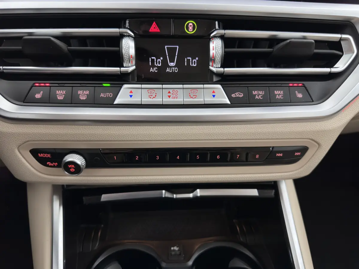 320d High Executive Edition Luxury-Line (G-20 / Model-2020) *LEATHER | FULL-LED | HEATED-COMFORTSEATS | DIGI-COCKPIT | NAVI-FULLMAP | AMBIENTLIGHT | KEYLESS | ECC | PDC | CRUISE | 17''ALU*