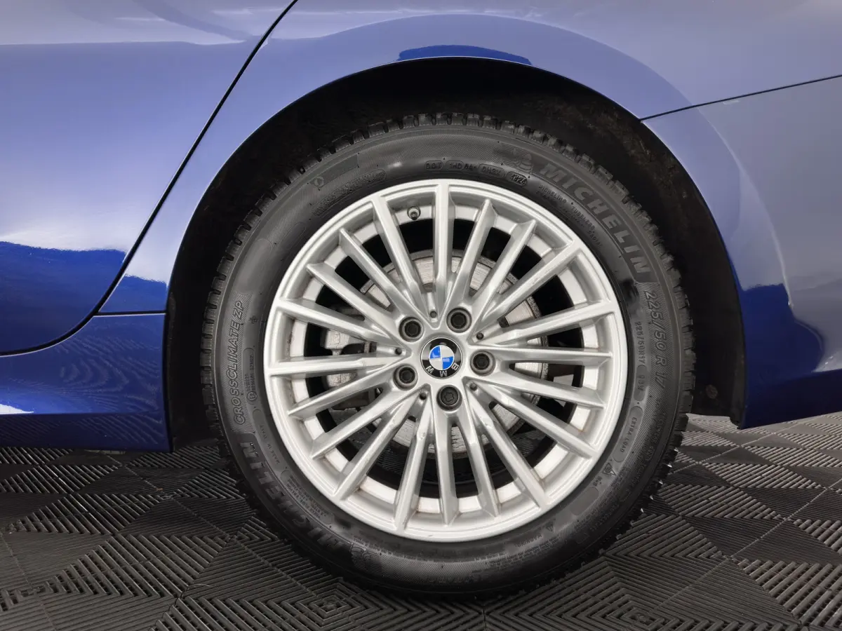 320d High Executive Edition *LEATHER | FULL-LED | HEATED-COMFORTSEATS | DIGI-COCKPIT | NAVI-FULLMAP | AMBIENT-LIGHT | ECC | PDC | CRUISE | 17''ALU*