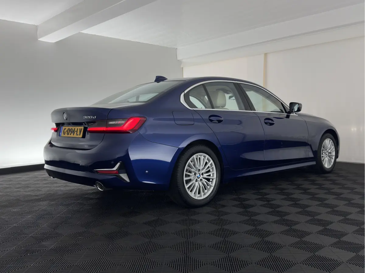 320d High Executive Edition *LEATHER | FULL-LED | HEATED-COMFORTSEATS | DIGI-COCKPIT | NAVI-FULLMAP | AMBIENT-LIGHT | ECC | PDC | CRUISE | 17''ALU*