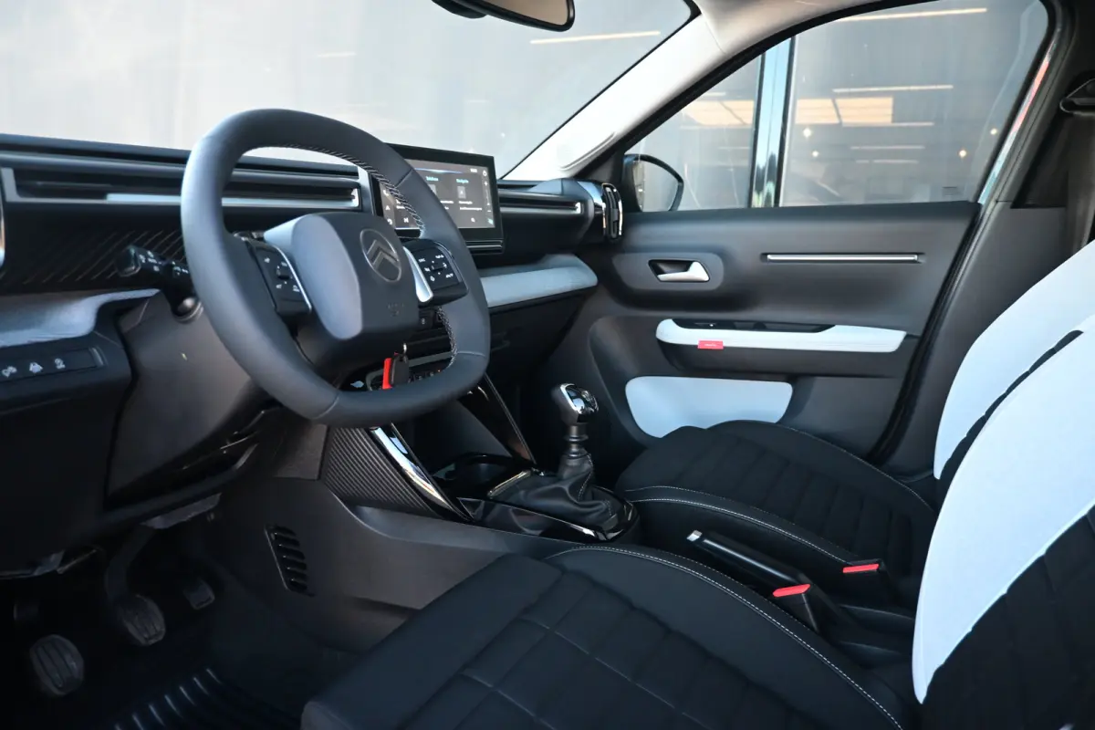 1.2 Turbo 100pk Max Demo-Deal! | Navigatie | Stoel/Stuurverwarming | Achteruitrijcamera | Comfortstoelen | !!
