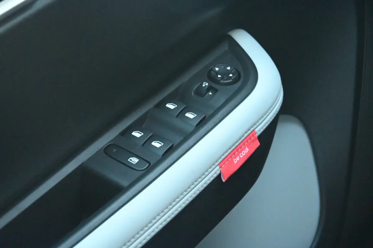 1.2 Turbo 100pk Max Demo-Deal! | Navigatie | Stoel/Stuurverwarming | Achteruitrijcamera | Comfortstoelen | !!
