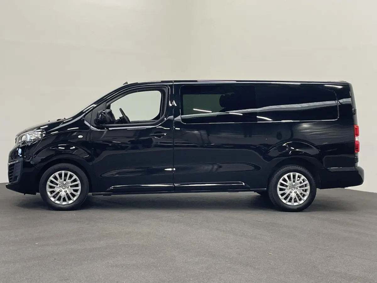 2.0 BlueHDI 180pk Automaat Dubbele Cabine Navigatie Airco Climate Control Parkeer sensoren Trekhaak