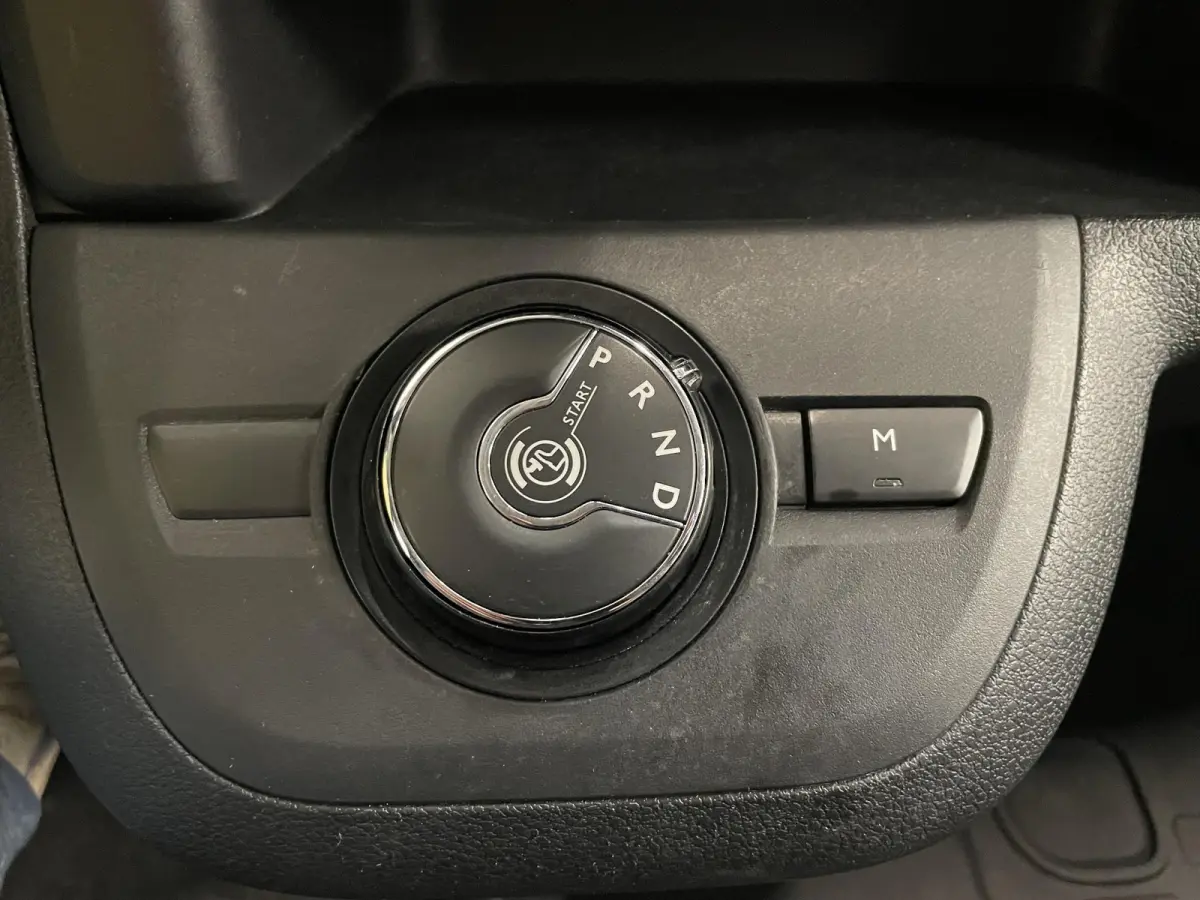 2.0 BlueHDI 180pk Automaat Dubbele Cabine Navigatie Airco Climate Control Parkeer sensoren Trekhaak