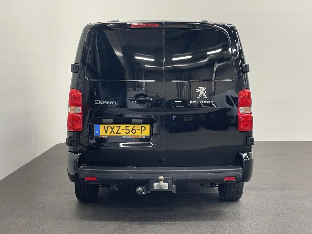 2.0 BlueHDI 180pk Automaat Dubbele Cabine Navigatie Airco Climate Control Parkeer sensoren Trekhaak