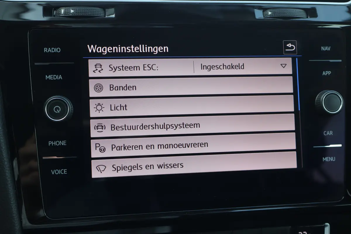 1.5 TSI Highline 130PK TREKHAAK | Airco (automatisch) | Bots waarschuwing systeem | Hill hold functie