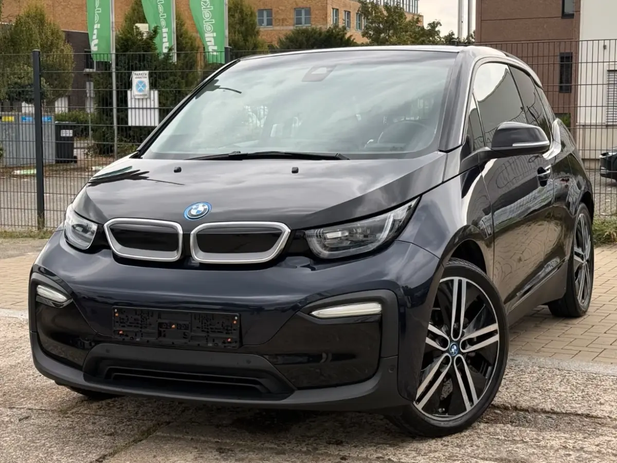 iPerf. 94Ah 33 kWh ** LED, LEDER, TREKH, CAMERA, ACC, NAVI+, 20-inch LMV ** UNFALLFREI - VOL. BMW ONDERH. ** ** INFORMEER OOK NAAR ONZE AANTREKKELIJKE FINANCIAL-LEASE TARIEVEN **