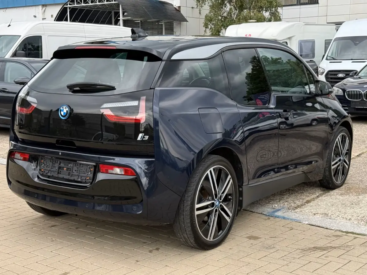 iPerf. 94Ah 33 kWh ** LED, LEDER, TREKH, CAMERA, ACC, NAVI+, 20-inch LMV ** UNFALLFREI - VOL. BMW ONDERH. ** ** INFORMEER OOK NAAR ONZE AANTREKKELIJKE FINANCIAL-LEASE TARIEVEN **