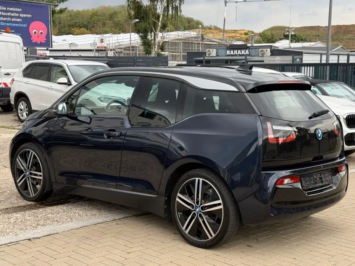 iPerf. 94Ah 33 kWh ** LED, LEDER, TREKH, CAMERA, ACC, NAVI+, 20-inch LMV ** UNFALLFREI - VOL. BMW ONDERH. ** ** INFORMEER OOK NAAR ONZE AANTREKKELIJKE FINANCIAL-LEASE TARIEVEN **