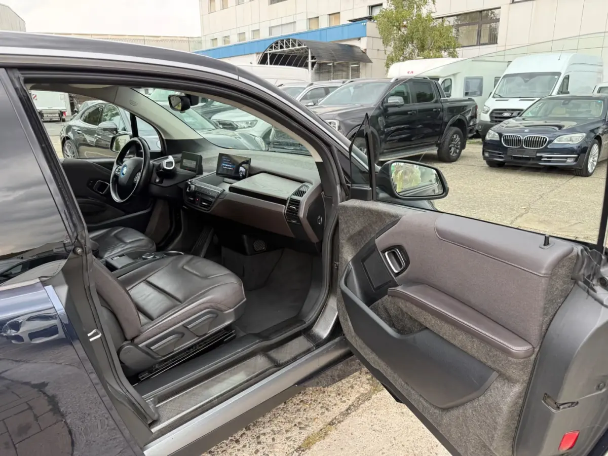 iPerf. 94Ah 33 kWh ** LED, LEDER, TREKH, CAMERA, ACC, NAVI+, 20-inch LMV ** UNFALLFREI - VOL. BMW ONDERH. ** ** INFORMEER OOK NAAR ONZE AANTREKKELIJKE FINANCIAL-LEASE TARIEVEN **