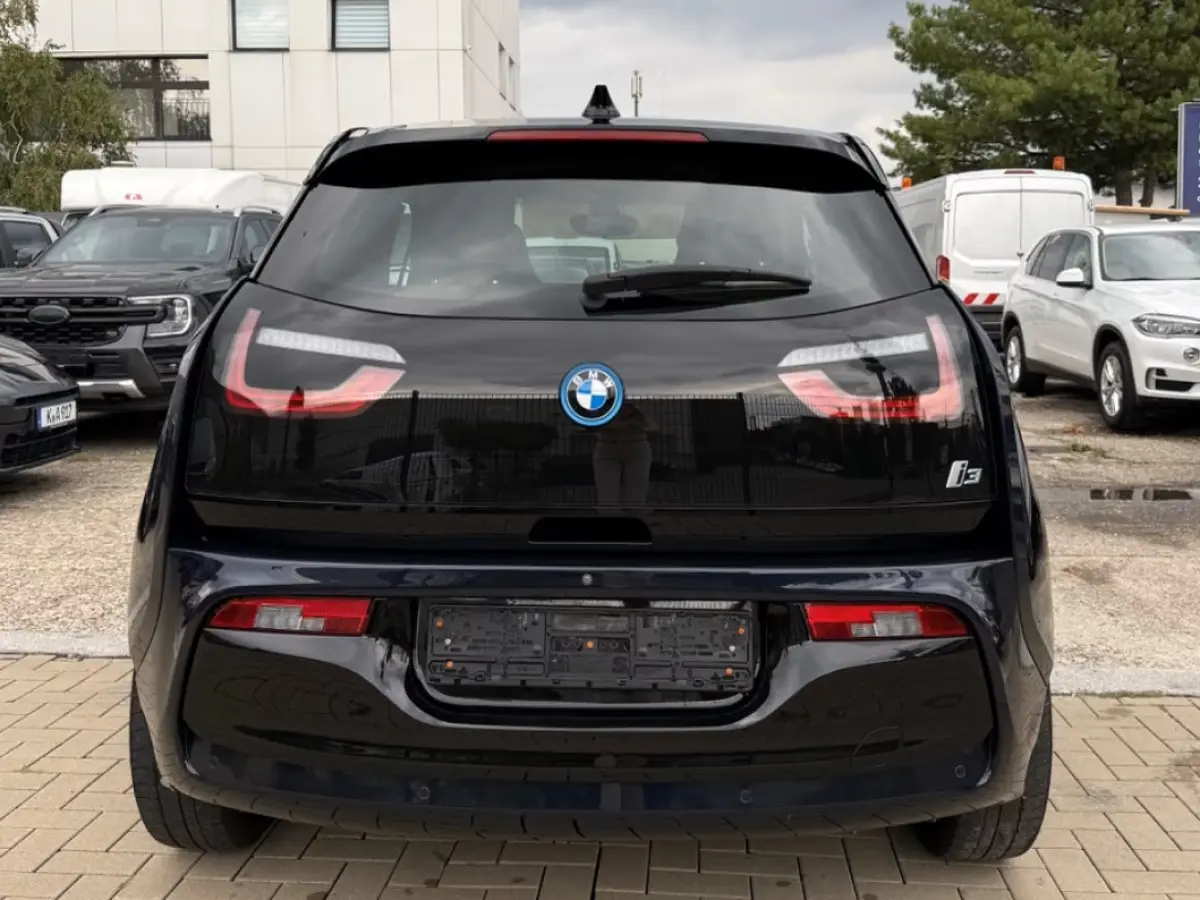 iPerf. 94Ah 33 kWh ** LED, LEDER, TREKH, CAMERA, ACC, NAVI+, 20-inch LMV ** UNFALLFREI - VOL. BMW ONDERH. ** ** INFORMEER OOK NAAR ONZE AANTREKKELIJKE FINANCIAL-LEASE TARIEVEN **
