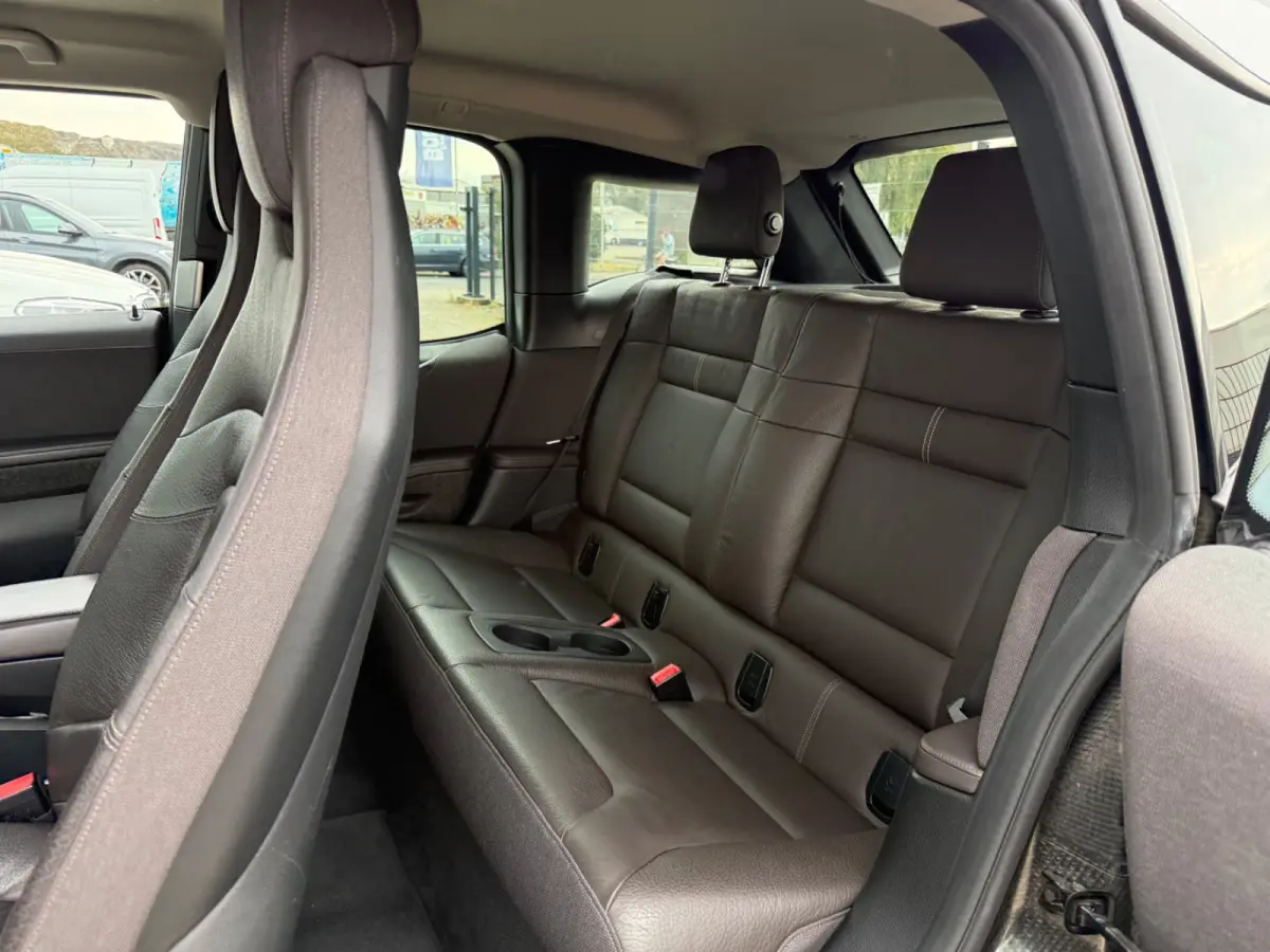 iPerf. 94Ah 33 kWh ** LED, LEDER, TREKH, CAMERA, ACC, NAVI+, 20-inch LMV ** UNFALLFREI - VOL. BMW ONDERH. ** ** INFORMEER OOK NAAR ONZE AANTREKKELIJKE FINANCIAL-LEASE TARIEVEN **