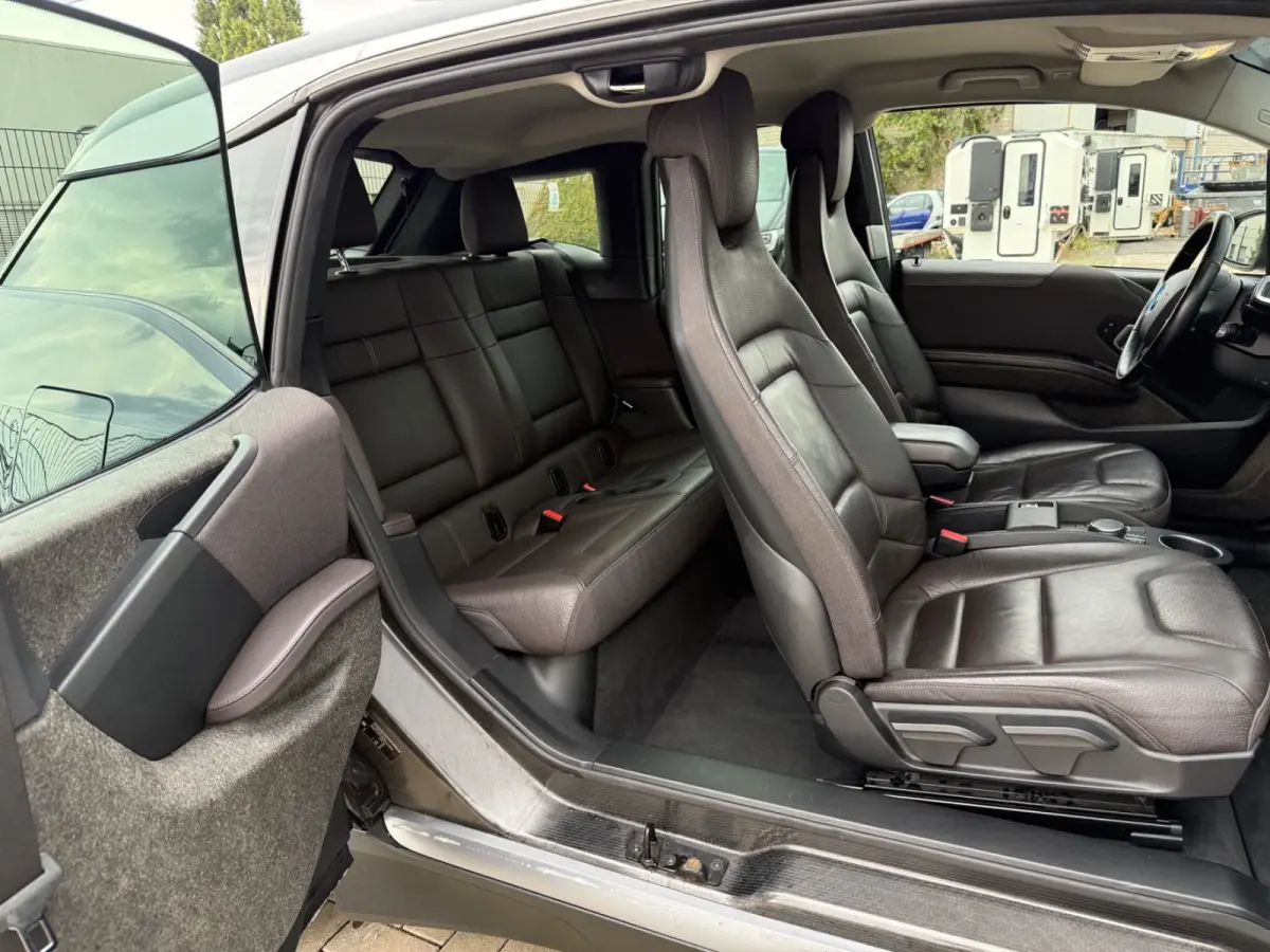 iPerf. 94Ah 33 kWh ** LED, LEDER, TREKH, CAMERA, ACC, NAVI+, 20-inch LMV ** UNFALLFREI - VOL. BMW ONDERH. ** ** INFORMEER OOK NAAR ONZE AANTREKKELIJKE FINANCIAL-LEASE TARIEVEN **