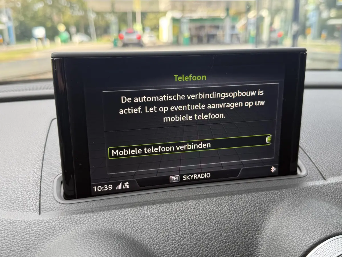 1.0 TFSI Sport S Line Edition | PDC | Climate control | Navigatie | Apple CarPlay/Android Auto | LM Velgen
