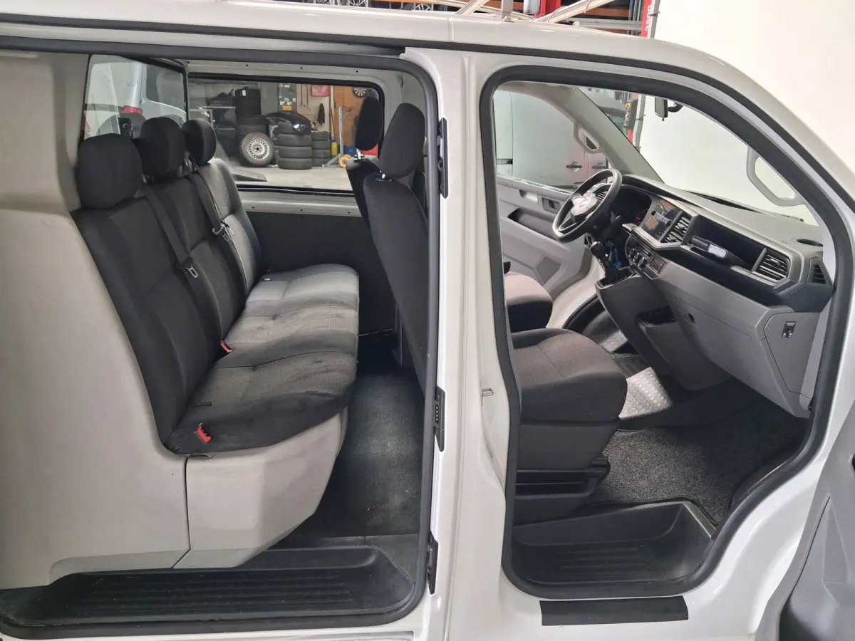 2.0 TDI L1H1 26 DC - N.A.P. Airco, Cruise, Navi, Carplay, Trekhaak.