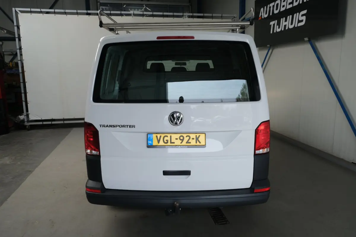 2.0 TDI L1H1 26 DC - N.A.P. Airco, Cruise, Navi, Carplay, Trekhaak.