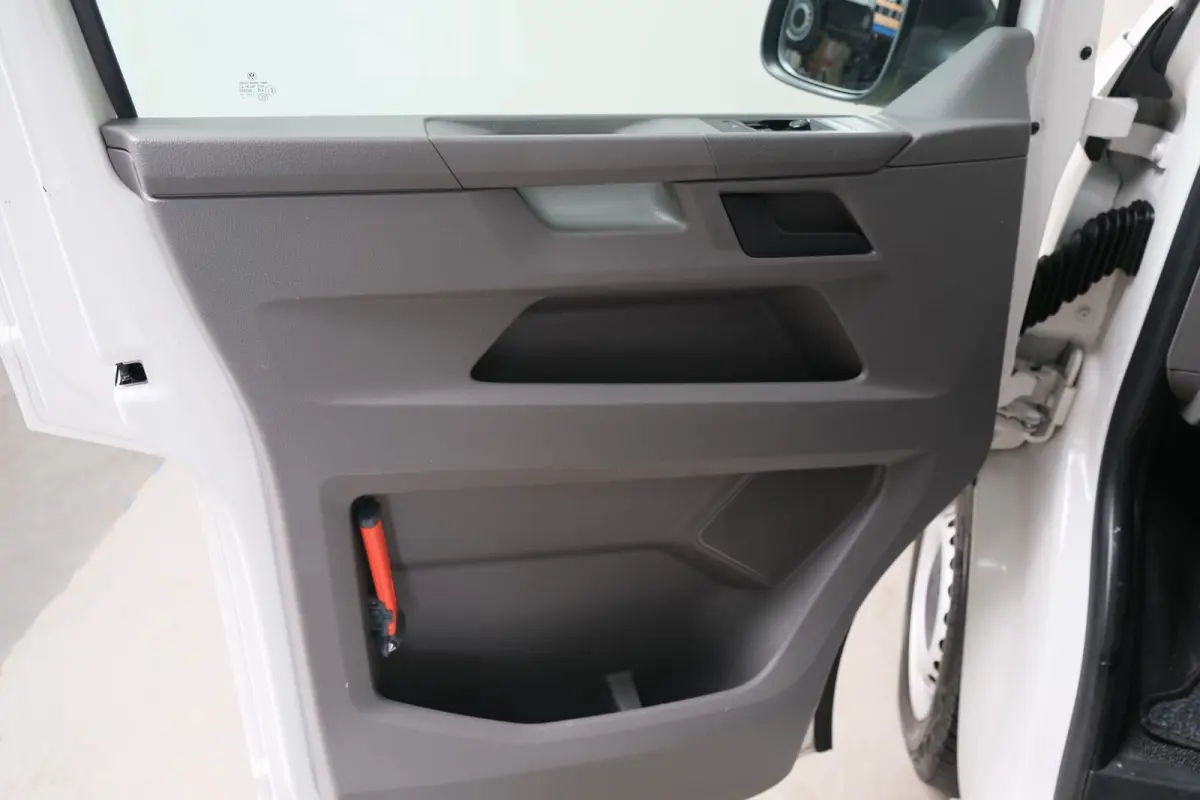 2.0 TDI L1H1 26 DC - N.A.P. Airco, Cruise, Navi, Carplay, Trekhaak.