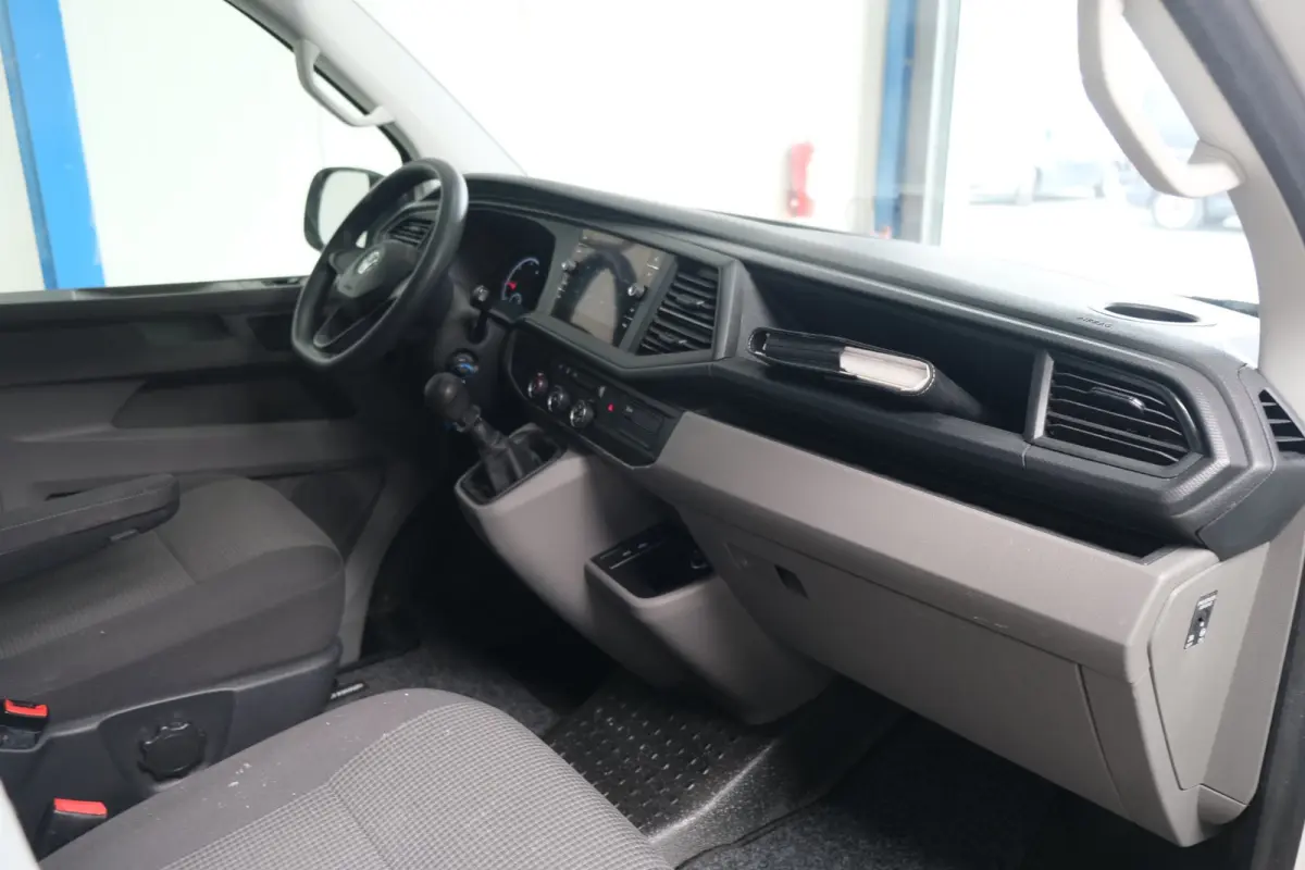 2.0 TDI L1H1 26 DC - N.A.P. Airco, Cruise, Navi, Carplay, Trekhaak.