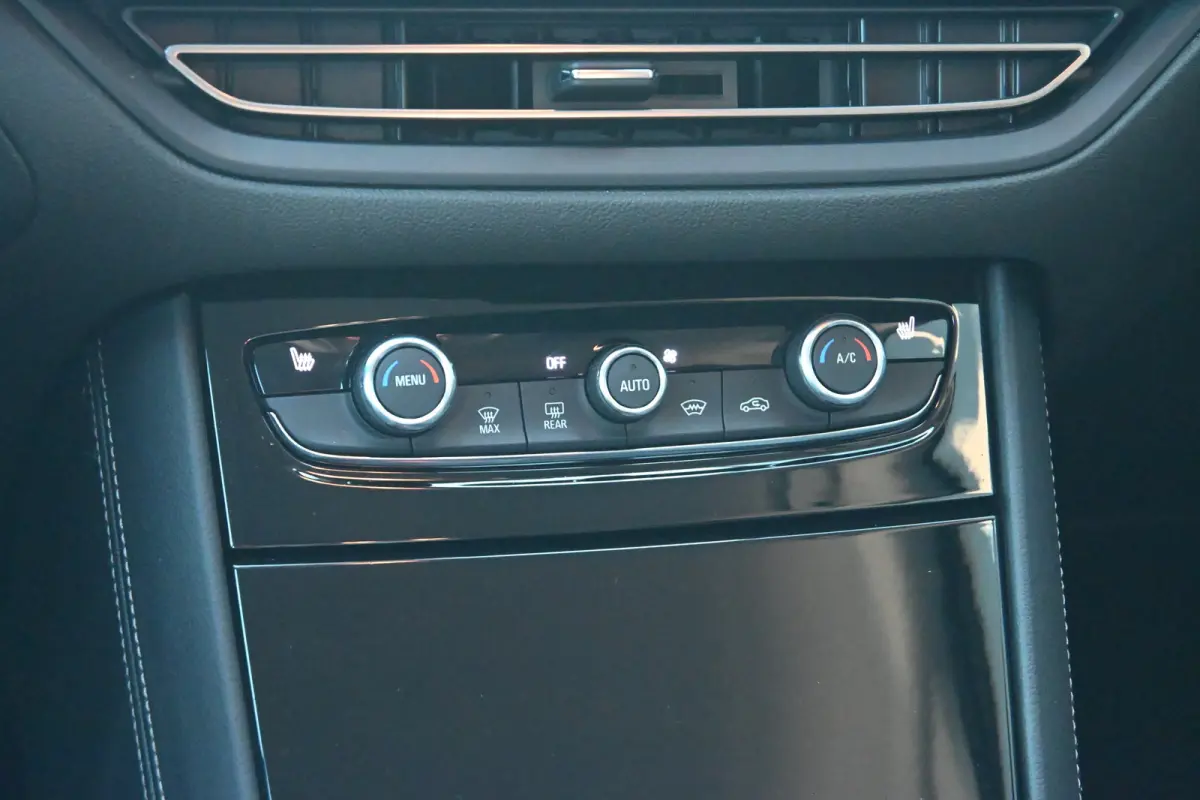 1.2 Turbo GS Line 130pk | Navigatie | Trekhaak | Stoel/Stuurverwarming | Elektr. Achterklep | 360 Camera | !!