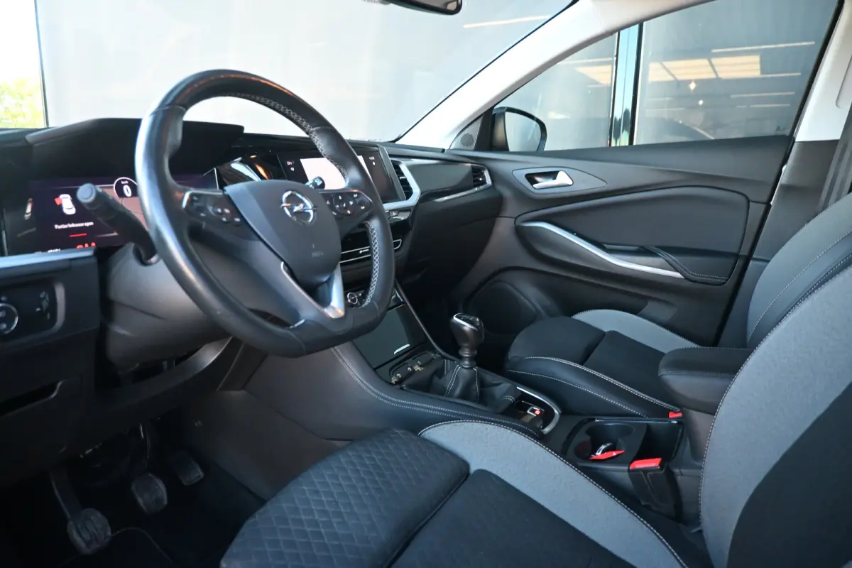 1.2 Turbo GS Line 130pk | Navigatie | Trekhaak | Stoel/Stuurverwarming | Elektr. Achterklep | 360 Camera | !!