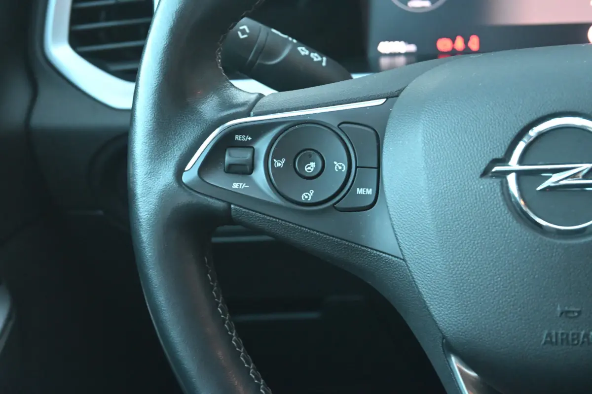 1.2 Turbo GS Line 130pk | Navigatie | Trekhaak | Stoel/Stuurverwarming | Elektr. Achterklep | 360 Camera | !!