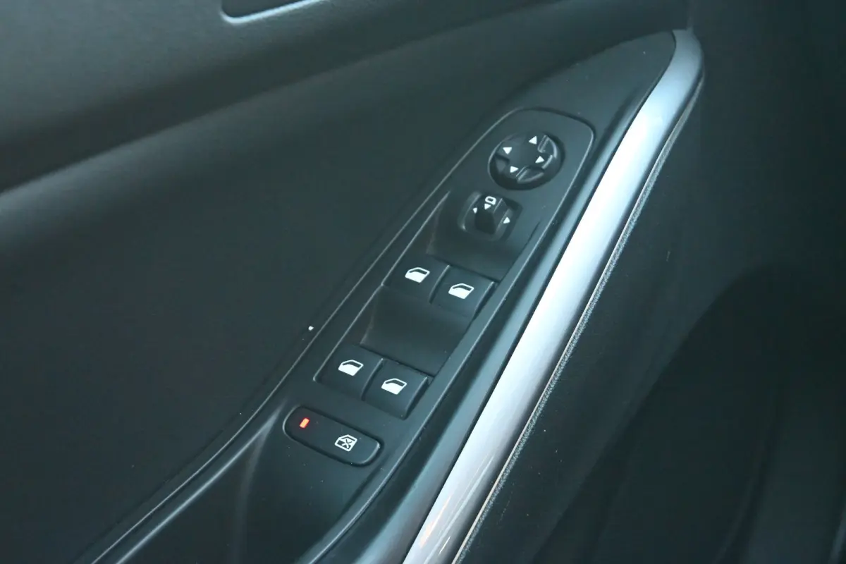 1.2 Turbo GS Line 130pk | Navigatie | Trekhaak | Stoel/Stuurverwarming | Elektr. Achterklep | 360 Camera | !!