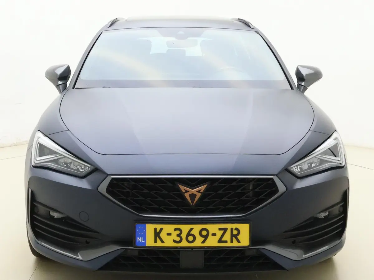 1.4 e-Hybrid VZ Copper Edition | Panoramadak | Lederen Bekleding | Elek. Stoel | Virtual Cockpit | Sfeerverlichting | Elektrische Kofferklep |