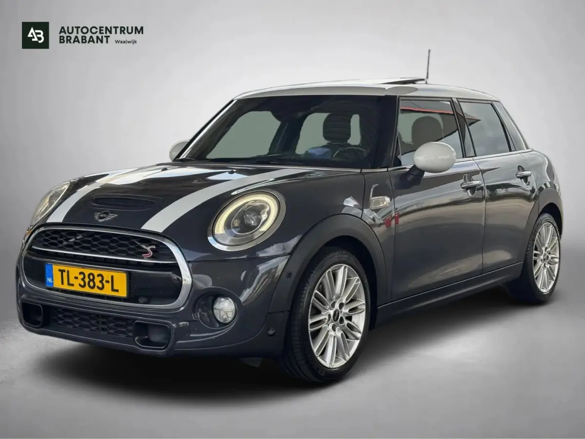 Mini 2.0 S Chili Serious Business (Dealer OnderH, Panoramadak, Head-up, Navi Pro, Parkeerhulp, Stoelv, Etc)