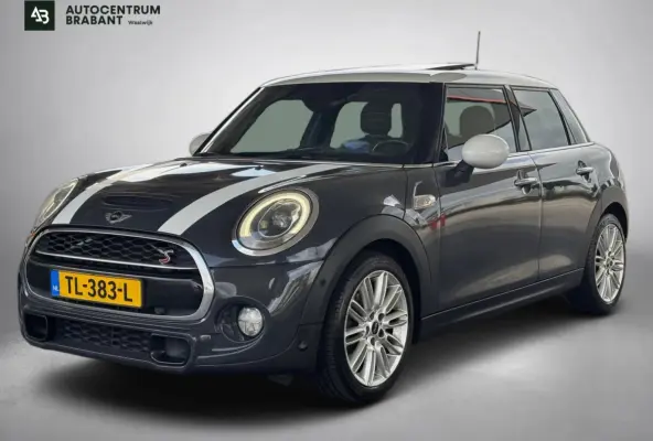 Mini 2.0 S Chili Serious Business (Dealer OnderH, Panoramadak, Head-up, Navi Pro, Parkeerhulp, Stoelv, Etc)