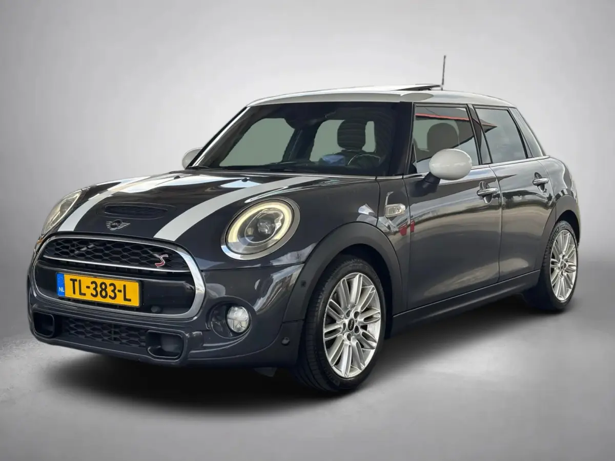 Mini 2.0 S Chili Serious Business (Dealer OnderH, Panoramadak, Head-up, Navi Pro, Parkeerhulp, Stoelv, Etc)