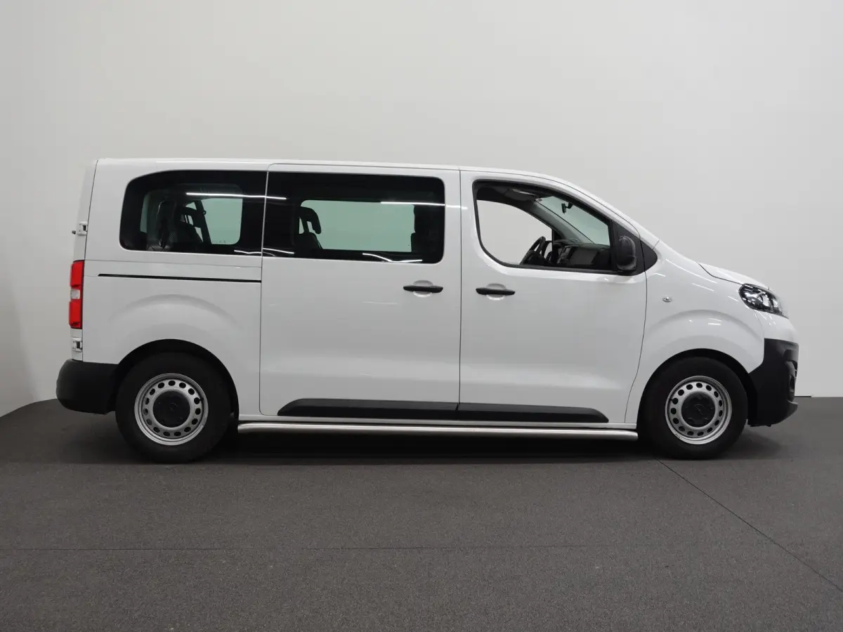 1.5 CDTI L2H1 9persoons PERSONENBUS Prijs incl. BTW/BPM Cruise Control  Parkeersensoren Achter  Bluetooth Airco Voor en Achter  Schuifdeur Rechts en Links