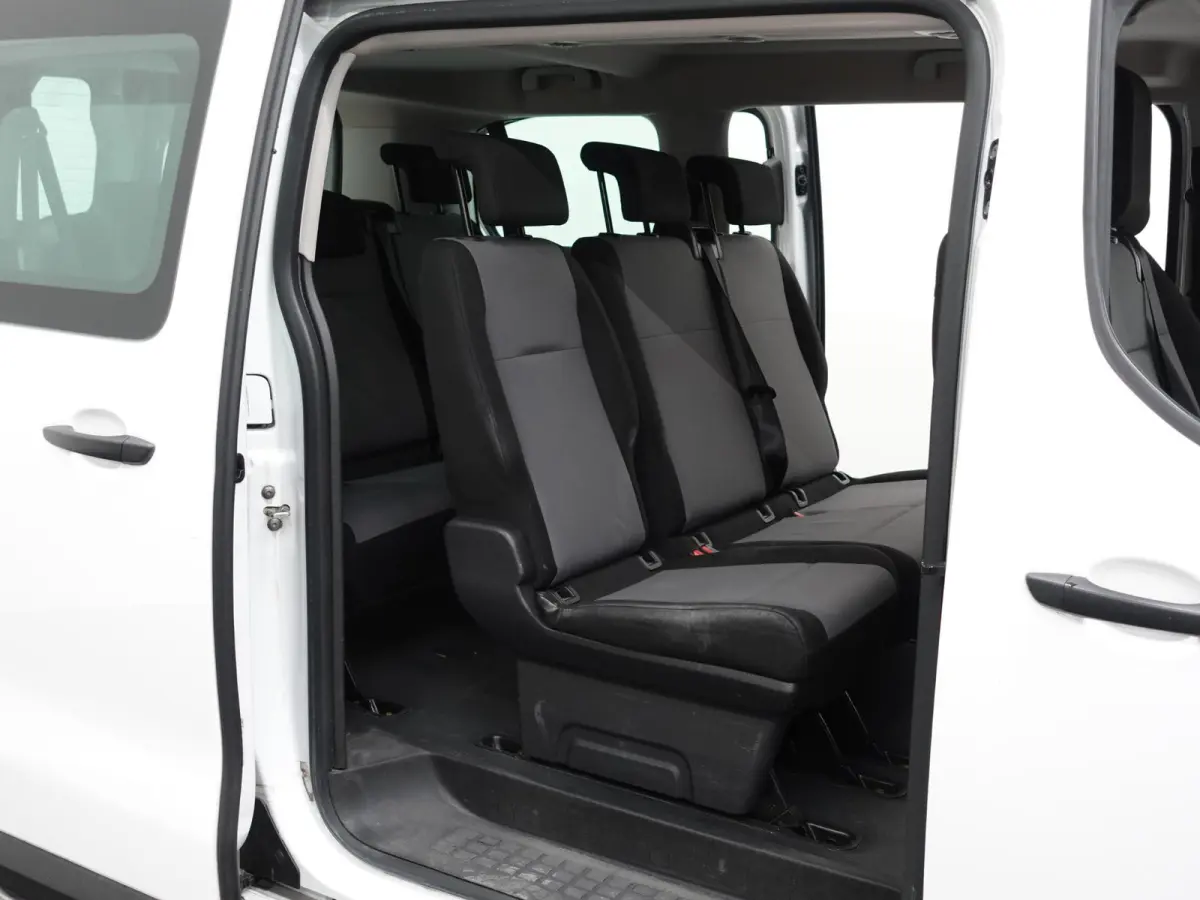 1.5 CDTI L2H1 9persoons PERSONENBUS Prijs incl. BTW/BPM Cruise Control  Parkeersensoren Achter  Bluetooth Airco Voor en Achter  Schuifdeur Rechts en Links