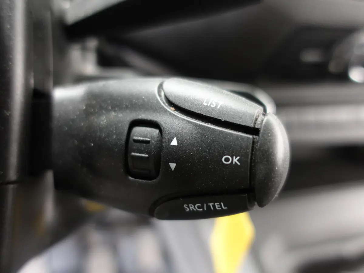 1.5 CDTI L2H1 9persoons PERSONENBUS Prijs incl. BTW/BPM Cruise Control  Parkeersensoren Achter  Bluetooth Airco Voor en Achter  Schuifdeur Rechts en Links