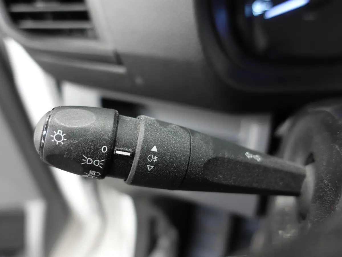 1.5 CDTI L2H1 9persoons PERSONENBUS Prijs incl. BTW/BPM Cruise Control  Parkeersensoren Achter  Bluetooth Airco Voor en Achter  Schuifdeur Rechts en Links