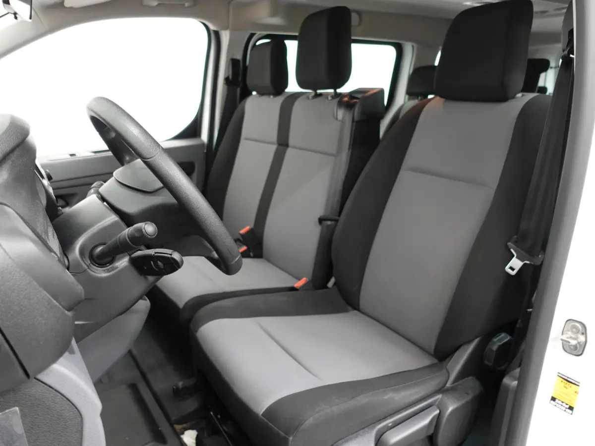 1.5 CDTI L2H1 9persoons PERSONENBUS Prijs incl. BTW/BPM Cruise Control  Parkeersensoren Achter  Bluetooth Airco Voor en Achter  Schuifdeur Rechts en Links