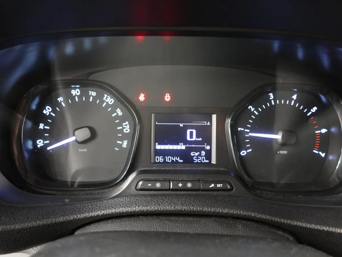 1.5 CDTI L2H1 9persoons PERSONENBUS Prijs incl. BTW/BPM Cruise Control  Parkeersensoren Achter  Bluetooth Airco Voor en Achter  Schuifdeur Rechts en Links